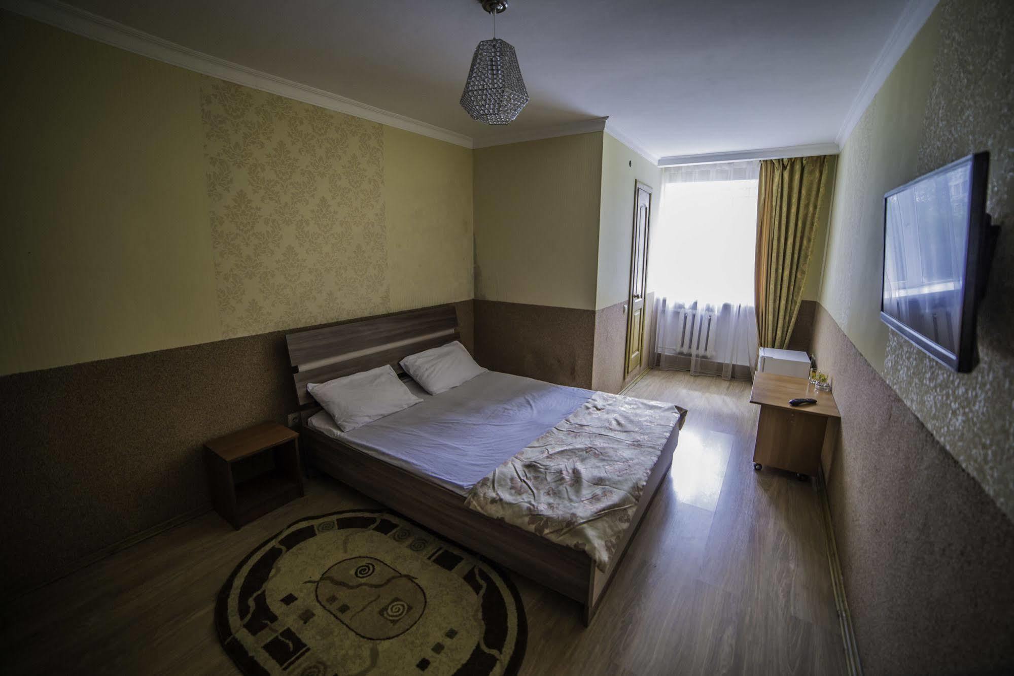Economy Hotel Zhyger Astana Exterior foto